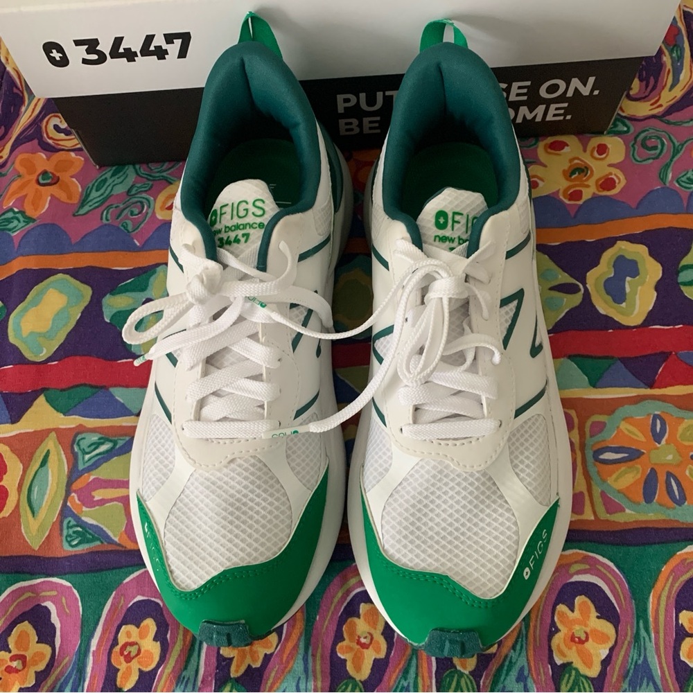 Women’s 9 FIGS x NEW BALANCE 3447 Evergreen Green White Comfort Sneakers NWB - Picture 5 of 13